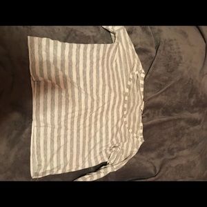 A wavy long sleeved top.